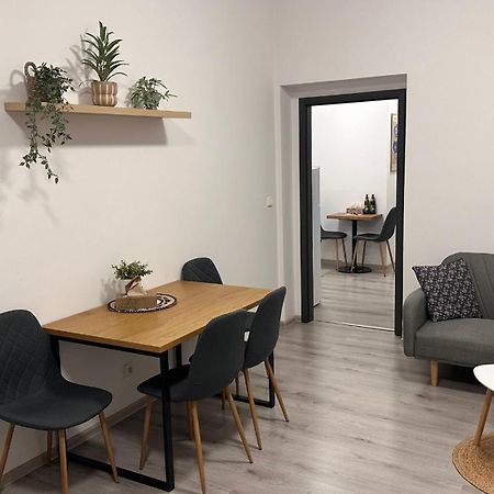 Apartmany Na Trojce Žatec Dış mekan fotoğraf